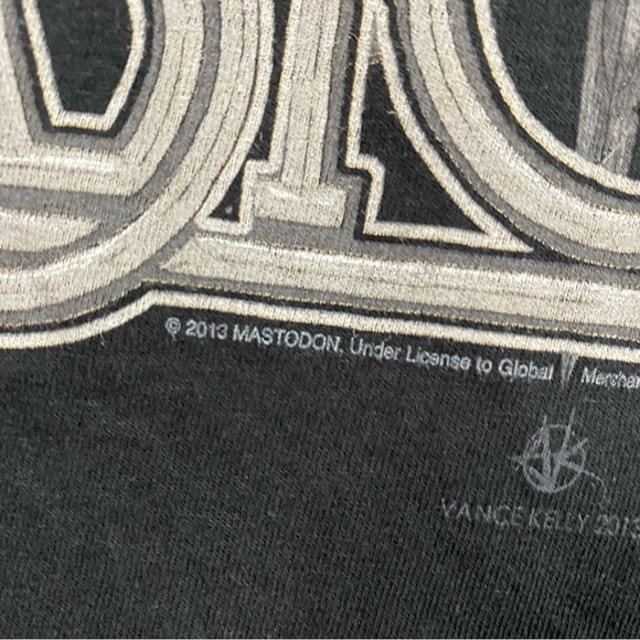 Bay Island Black Graphic Tee - Picture 4 of 4